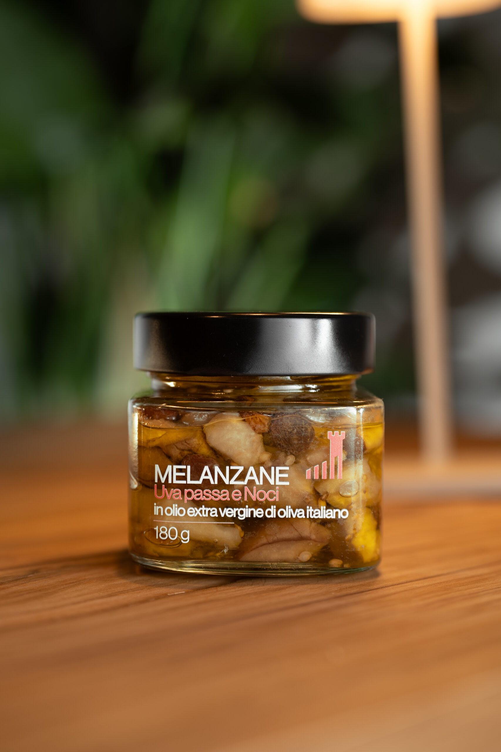 Melanzane, uva passa e noci in Olio Extra Vergine di Oliva Italiano - 180Gr.